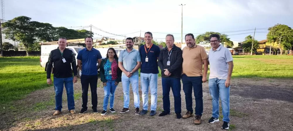 Copel iniciou operação intensiva de poda de árvores próximas à rede de alta tensão em Marechal Cândido Rondon, com apoio de entidades rurais e do município. (Fotos: João Livi)
