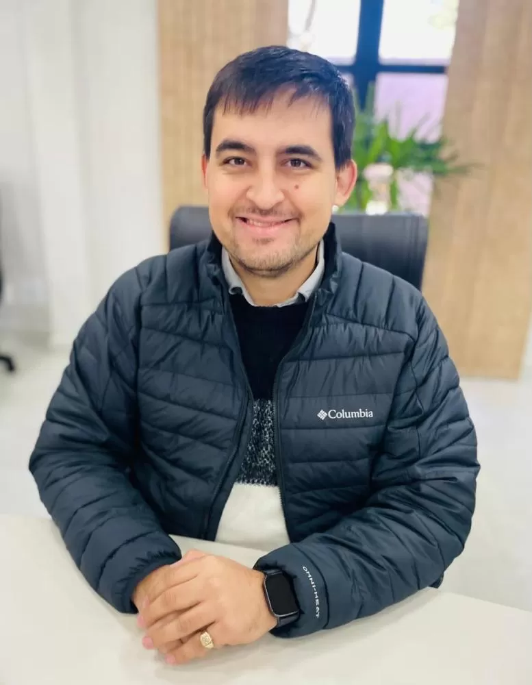 Vereador Juca apresentou proposições voltadas à segurança escolar, infraestrutura rural, obras públicas e meio ambiente durante a sessão ordinária desta segunda-feira (11) (Foto: Cristiano Viteck)