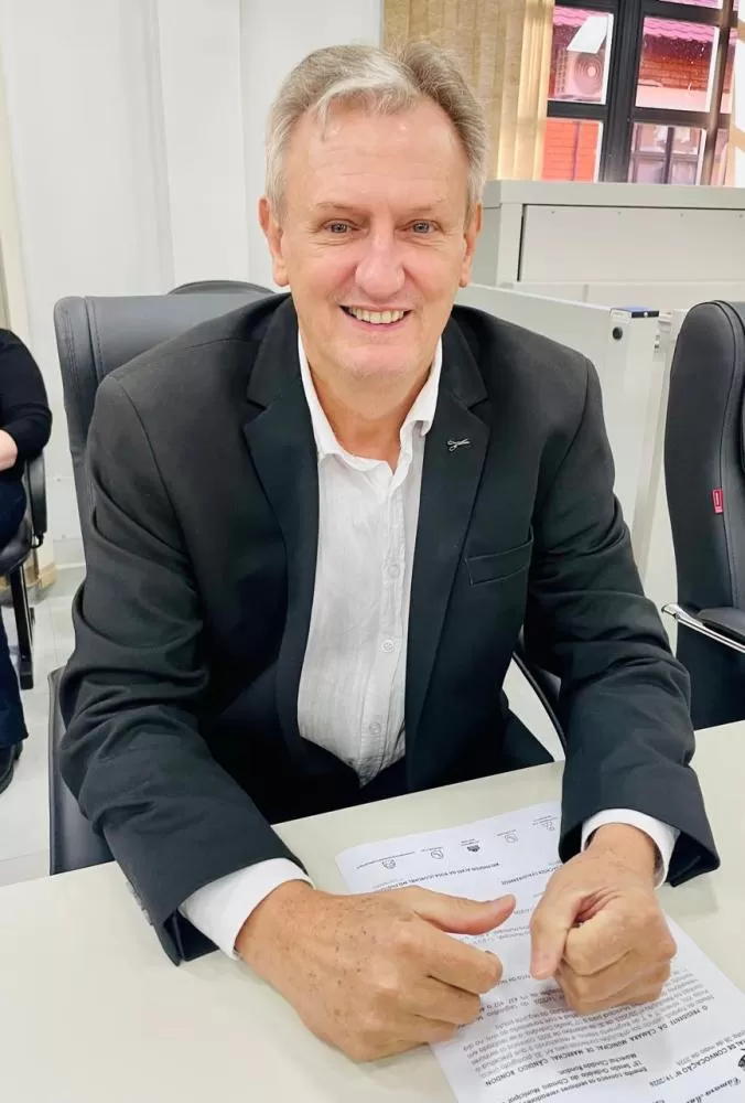 Vereador Carlinhos sugeriu programa municipal para fornecimento de sementes de aveia a pequenos produtores rurais^. (Foto: Cristiano Viteck)