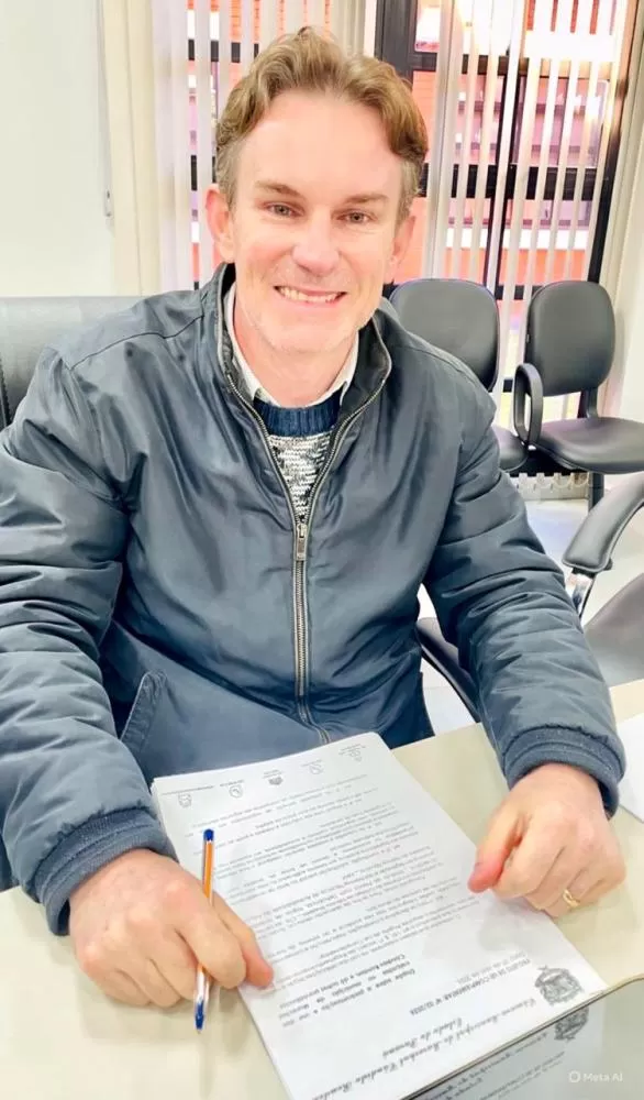 Vereador Rafael Heinrich solicitou informações sobre aulas de língua alemã e apresentou pedidos nas áreas de saúde, trânsito e iluminação pública. (Foto: Cristiano Viteck)