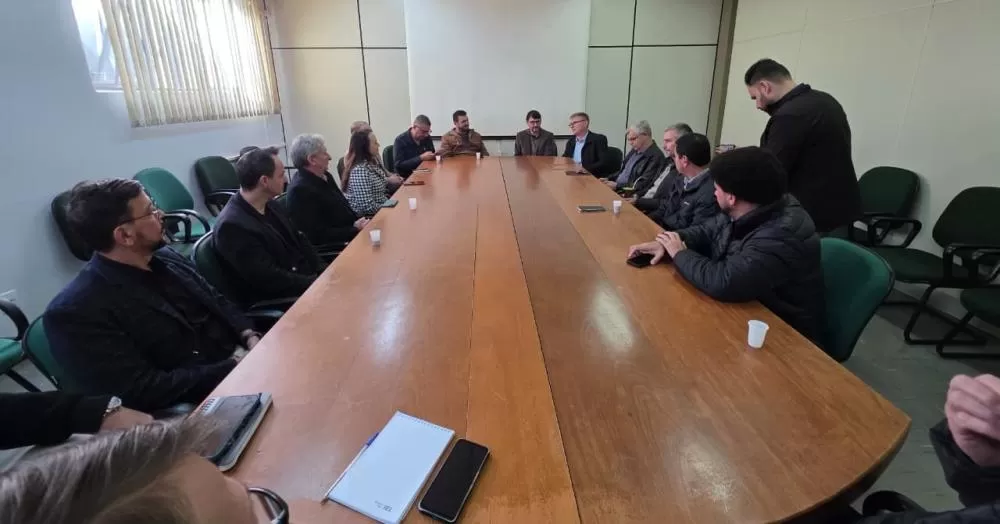 Autoridades e representantes da educação participaram de visita técnica à Unioeste para avaliar espaços que poderão receber cursos técnicos do IFPR em Marechal Cândido Rondon. (Foto: Divulgação)
