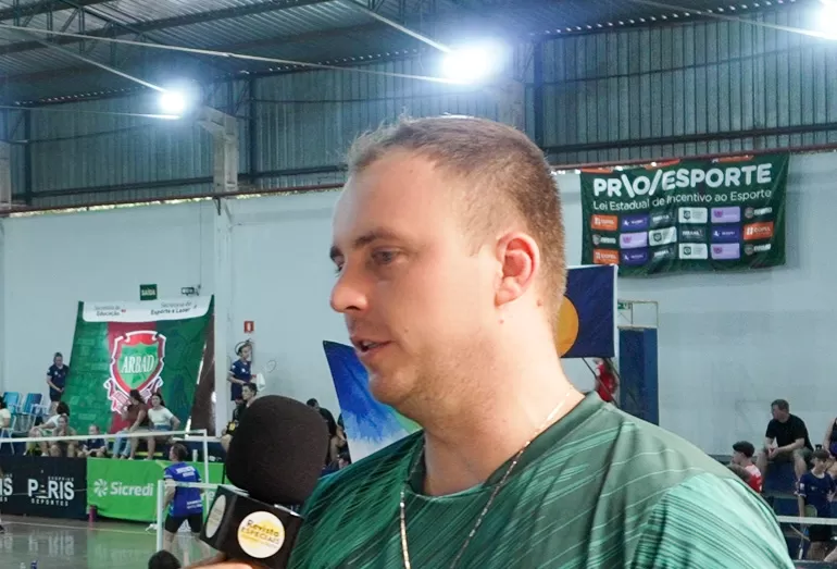 Técnico Alan Chapla destaca participação histórica na primeira etapa do Municipal e Festival de Badminton de 2026. (Foto: João Livi)