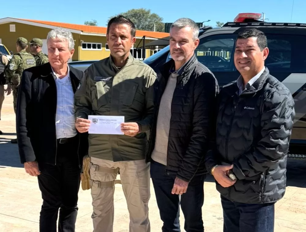 Valdir Sachser, Coronel Saulo de Tarso Sanson, Marcos Spohr e Welyngton Alves da Rosa. (Foto: Divulgação)