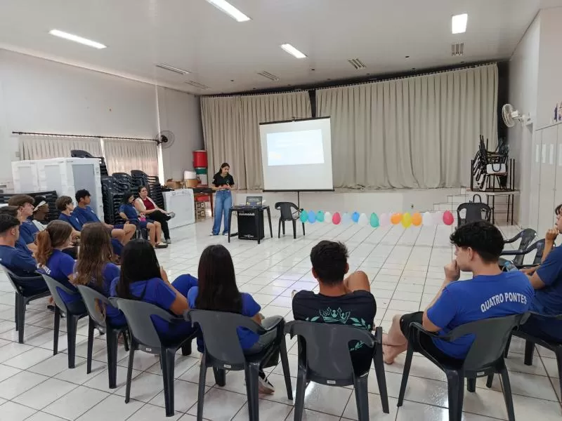 Projeto “Quebrando o Ciclo: Conhecer é se Proteger!” orientou estudantes sobre violência, direitos e rede de proteção social em Quatro Pontes. (Foto: Divulgação)
