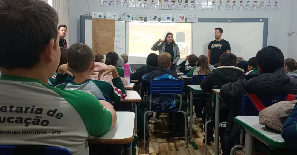 Palestras educativas orientam alunos da rede municipal sobre prevenção ao abuso e à exploração sexual infantil. (Foto: Divulgação)