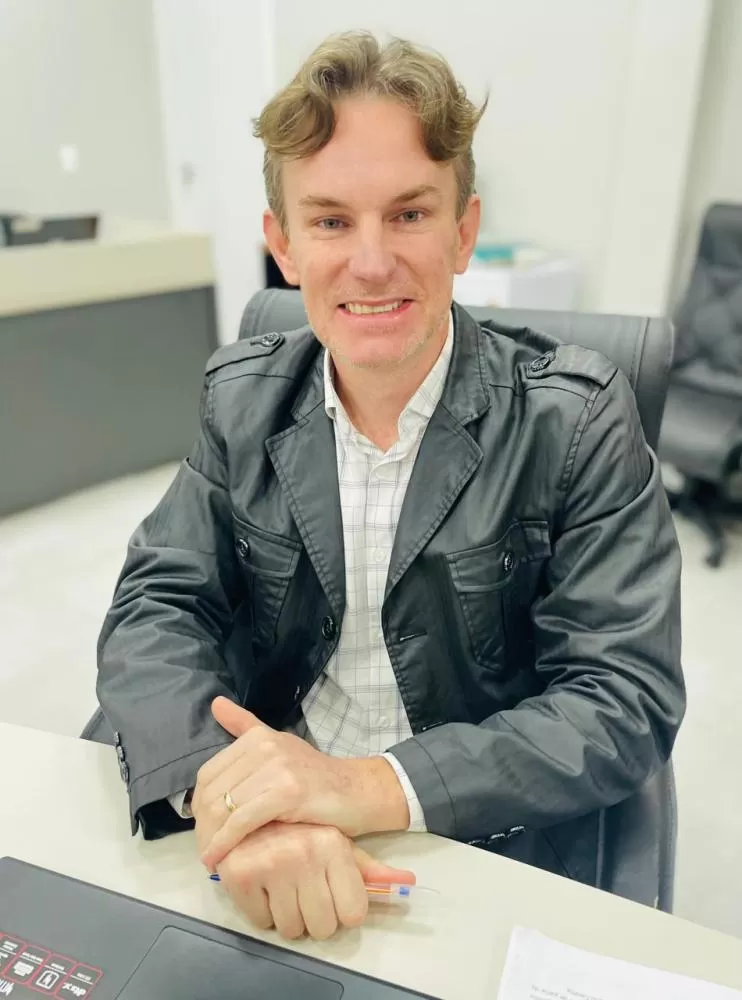 Rafael Heinrich pediu informações sobre eletrocardiogramas na USF Primavera e apresentou demandas nas áreas de saúde, educação e empreendedorismo (Foto: Cristiano Viteck)