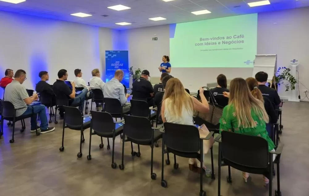 Evento gratuito em Toledo  (como este realizado em Cascavel) vai orientar pequenos negócios sobre oportunidades de exportação e acesso ao mercado internacional. (Foto: Divulgação)