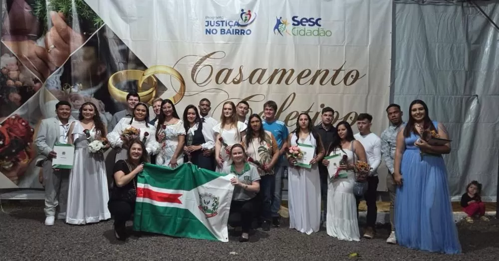 Onze casais de Marechal Cândido Rondon participaram do casamento coletivo realizado em Palotina, durante a programação do Justiça no Bairro. (Foto: Divulgação)