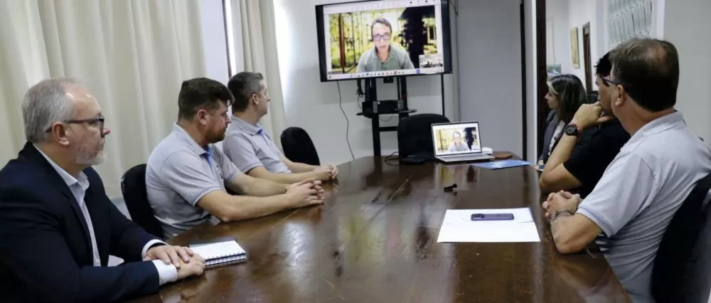 Administração Municipal de Pato Bragado e Sebrae iniciaram reunião de alinhamento para fortalecer compras públicas e aprimorar licitações. (Foto: Divulgação)