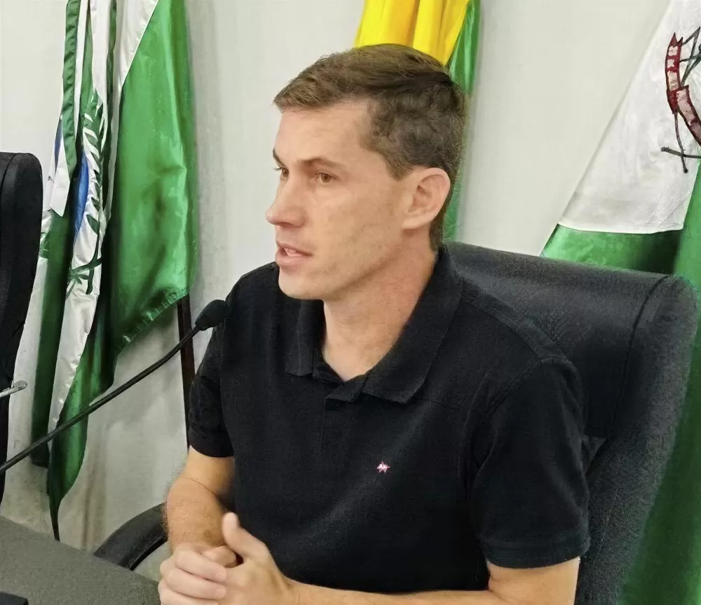 O secretário Anderson Bento Maria detalhou que a Avenida Rio Grande do Sul receberá obras de recape, recuperação da ciclovia, nova rotatória, semáforo e sinalização em Marechal Cândido Rondon. (Foto: Divulgação)