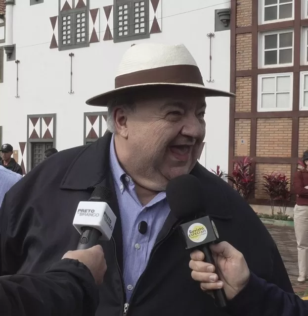 Greca entra no radar para vice de Sandro Alex em articulação pelo Governo do Paraná