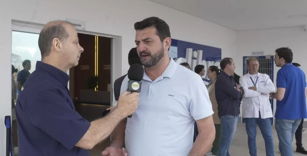 Prefeito Adriano Backes participou da inauguração do espaço “Bem-vindo”, da Alibra, e destacou o papel da indústria no desenvolvimento de Marechal Cândido Rondon. 