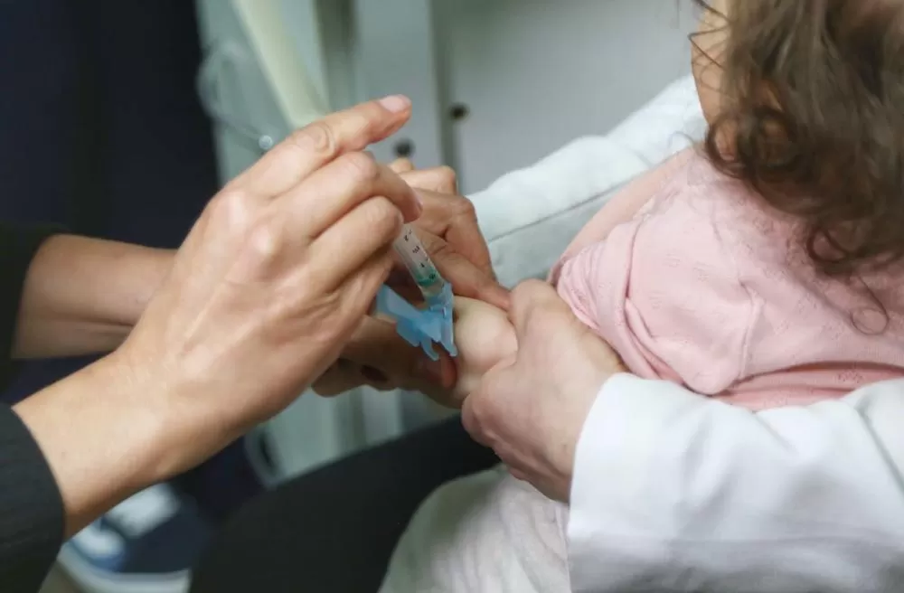 Saúde inicia campanha para atualizar vacinas de crianças e adolescentes