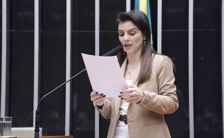 Deputada Marussa Boldrin foi relatora do texto aprovado pela Câmara, que incorporou medidas para biocombustíveis, produtores rurais e produção nacional de fertilizantes. (Foto: Thiago Cristino/Câmara dos Deputados)