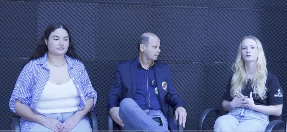 Sofia Santos Nascimento, João Livi e Catherine Letícia Liessen Iong.