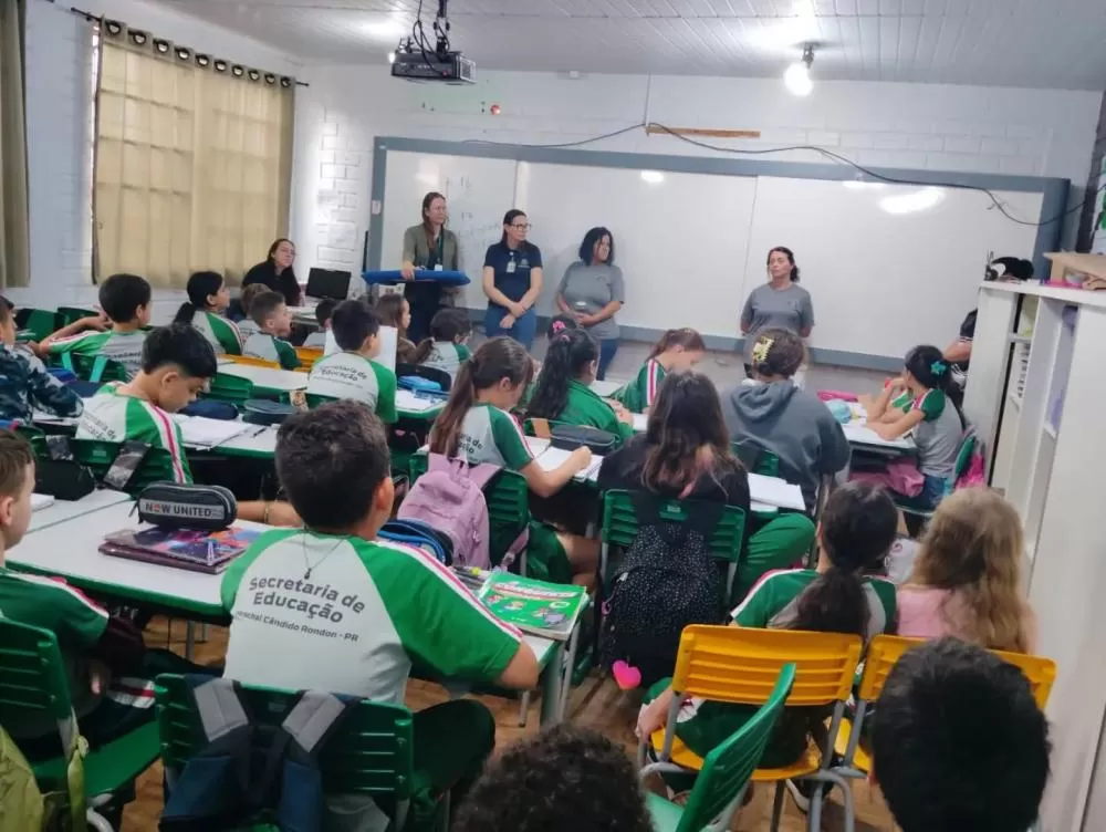 Agentes Comunitários de Saúde e Agentes de Combate às Endemias levaram orientações sobre prevenção às arboviroses para estudantes de 15 escolas municipais de Marechal Cândido Rondon (Foto: Divulgação)