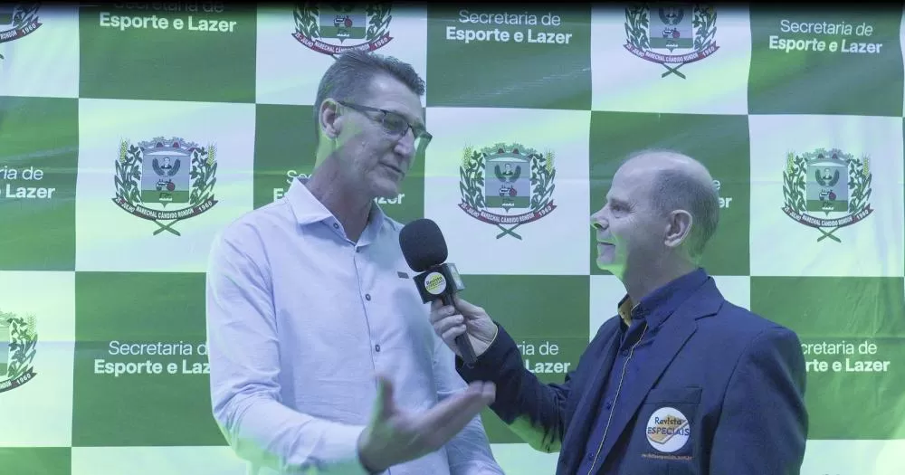 Roberto Braatz foi homenageado pela Secretaria Municipal de Esporte e Lazer durante a abertura do Agita Rondon 2026 e destacou a importância do reconhecimento recebido em sua cidade.