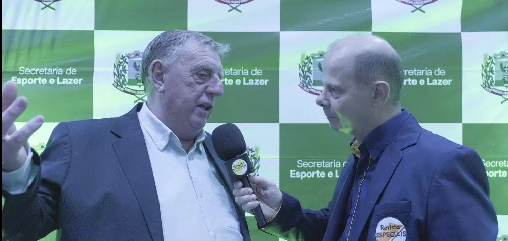 Irineu Kühl recebeu o Prêmio Benemérito Esportivo durante a abertura do Agita Rondon 2026 e destacou sua trajetória de quase 50 anos ligada ao esporte de Marechal Cândido Rondon.