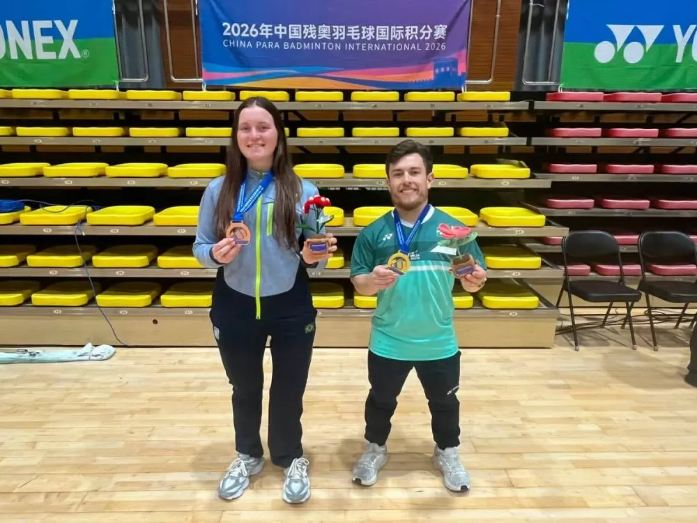 Rondonense Kauana Beckenkamp conquistou a medalha de bronze no individual feminino SL3 após chegar à semifinal da competição na China. Já Vitor Tavares virou a decisão contra o chinês Lin Naili e conquistou a medalha de ouro no individual masculino SH6. (