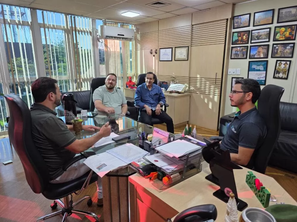 Participaram da reunião: o prefeito Adriano Backes, o presidente do Lions Clube, Marcos Roberto Vitt, o presidente da Guarda Mirim, Victor Clemente Morel; e o secretário da entidade, Juliano Cesar Corrêa. (Foto: Divulgação)