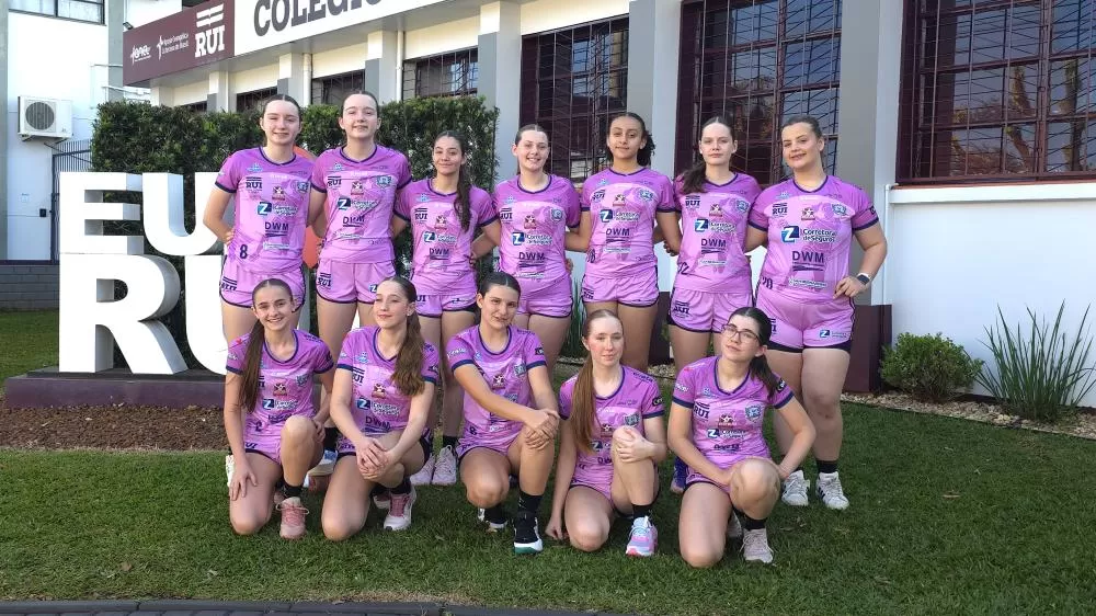 Equipe feminina do Colégio Luterano Rui Barbosa representará o Paraná nos Jogos Escolares Brasileiros, em Brasília. (Foto: Divulgação)