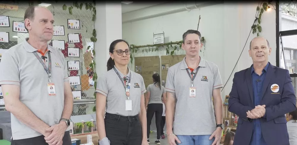 Ildemar Kanitz, Gislayne de Melo Toledo e Marcelo Dill apresentaram a 13ª Fecimartin, feira do conhecimento realizada pelo Colégio Evangélico Martin Luther. 
