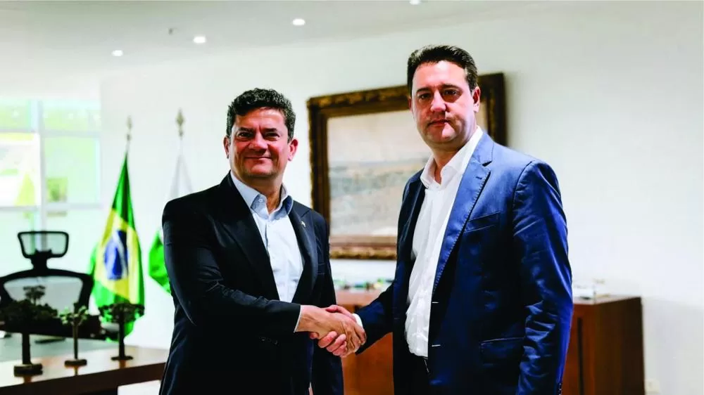 Sergio Moro e Ratinho Junior reuniram-se no Palácio Iguaçu nesta quinta-feira (15) para alinhar os primeiros encaminhamentos da transição estadual. (Foto: Victor Coutant)