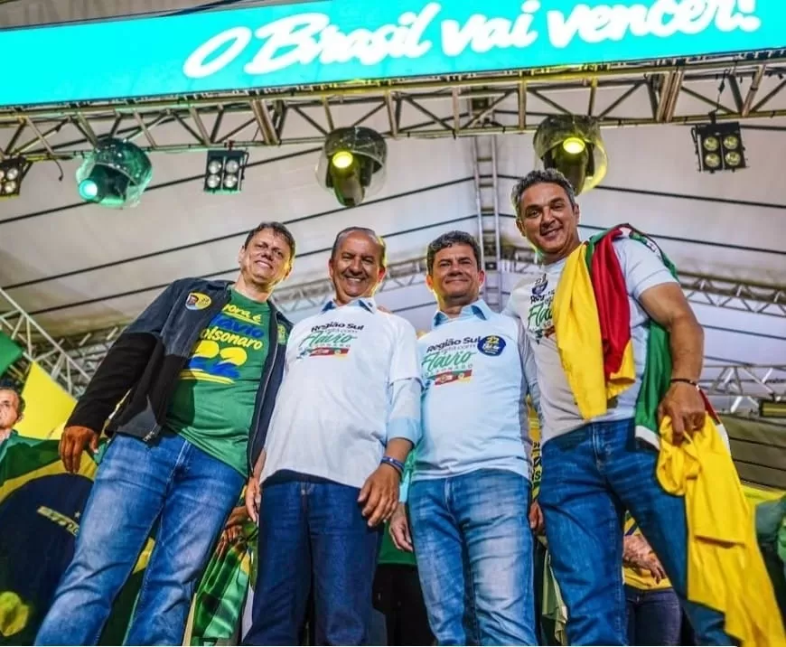 Tarcísio de Freitas, Jorginho Mello, Sergio Moro e Luciano Zucco durante evento em Porto Alegre, na quarta-feira (14). (Foto: Divulgação)