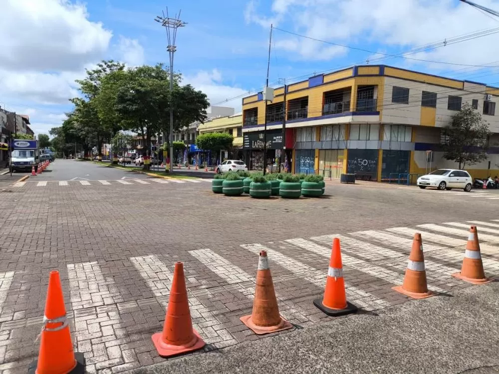 Estruturas da Pré-Oktoberfest são preparadas para a programação desta sexta-feira (16), em Marechal Cândido Rondon. (Foto: Divulgação)