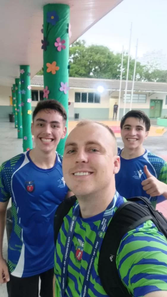 Atletas do badminton de Marechal Cândido Rondon e de Toledo disputam os Jogos da Juventude, em Foz do Iguaçu (Foto: Divulgação)