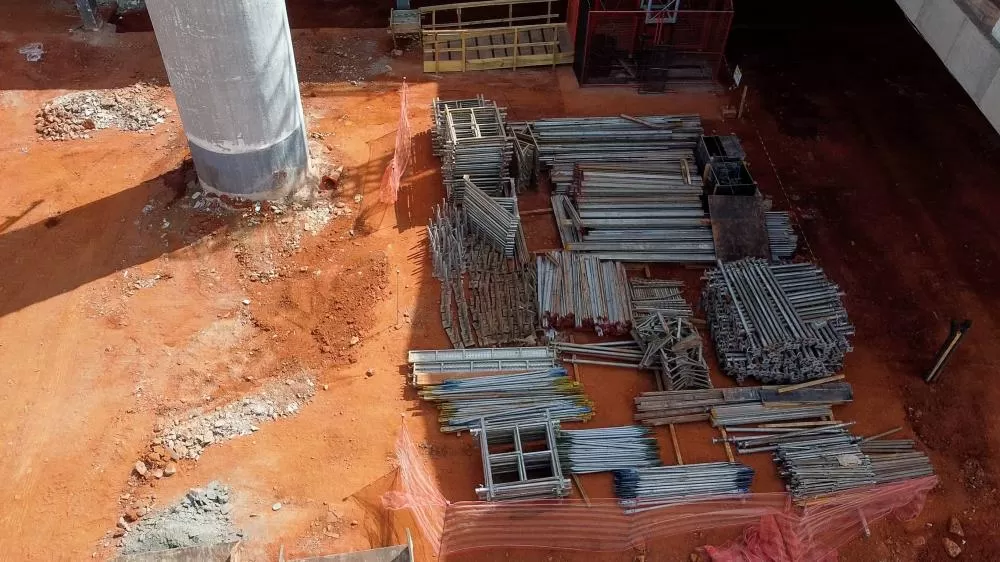 Juros elevados, dificuldades de acesso ao crédito e custos de produção continuam entre os principais desafios enfrentados pelas empresas da construção civil brasileira. (Foto: CNI/Divulgação)