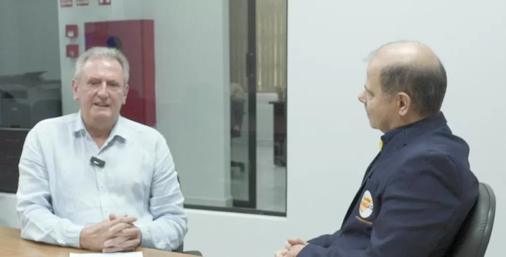 Carlinhos Silva apresentou à Revista Especiais um balanço de um ano e dez meses de atuação como vereador, destacando proposições legislativas, visitas às comunidades e recursos destinados ao município.